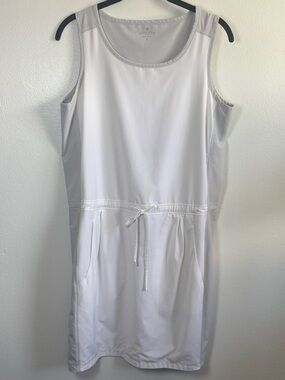 Athleta Colorblock Zoe Scoop Neck Active Tank Dress White & Gray